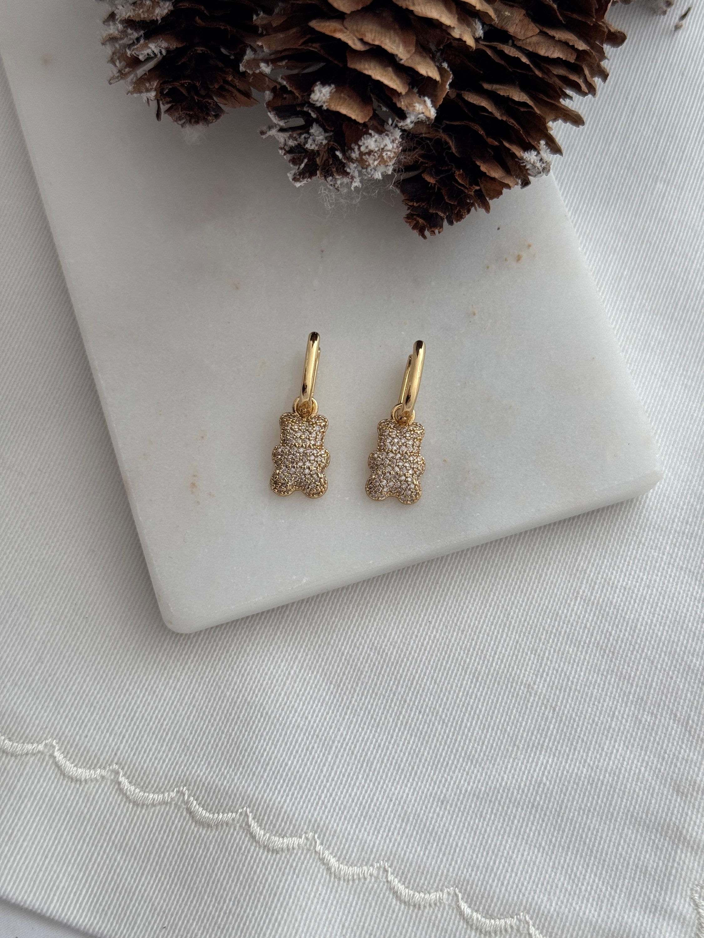 Gold ayıcıklı küpe YKP164