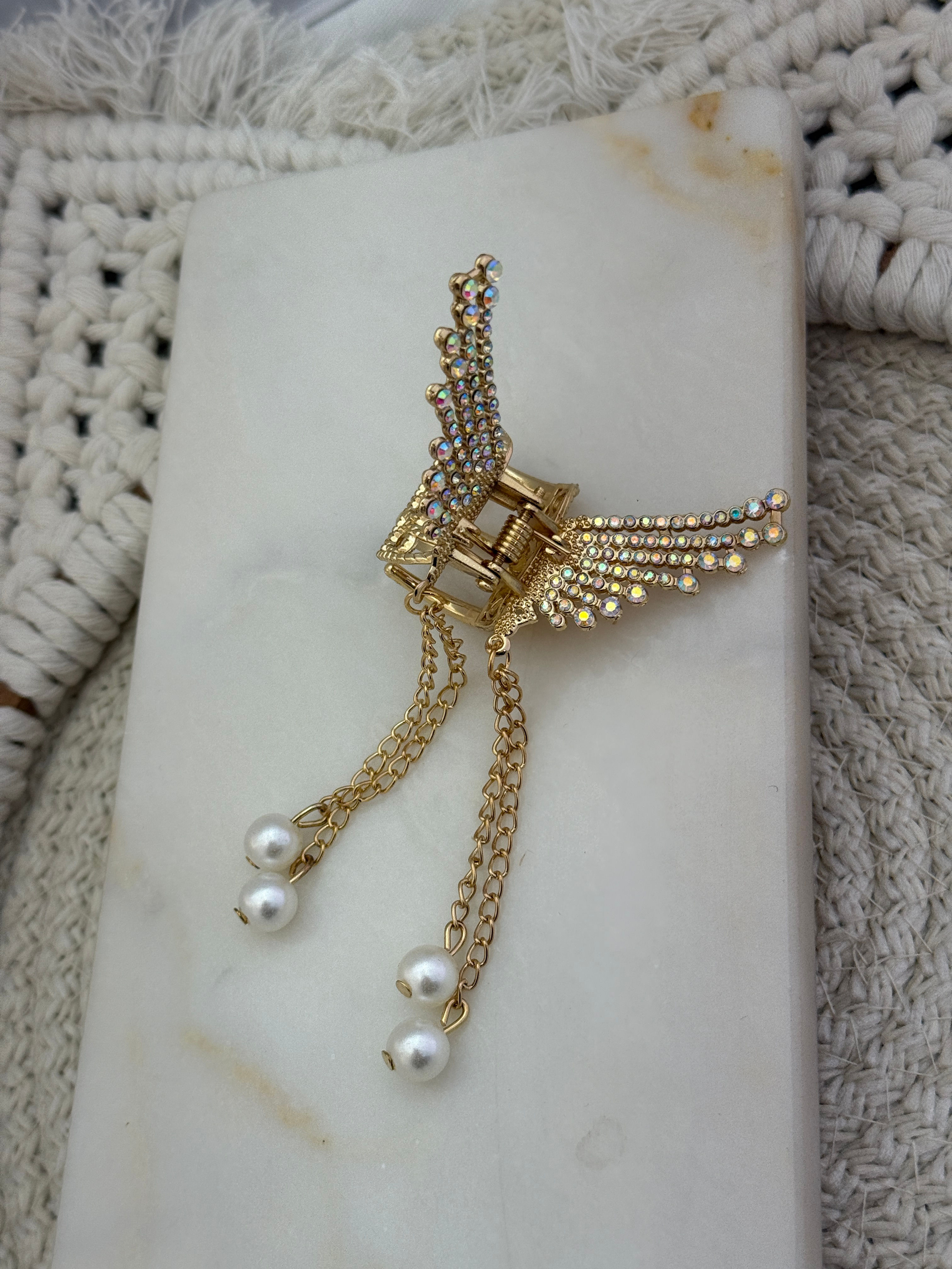 Sallantılı kelebek mandal toka B-0144