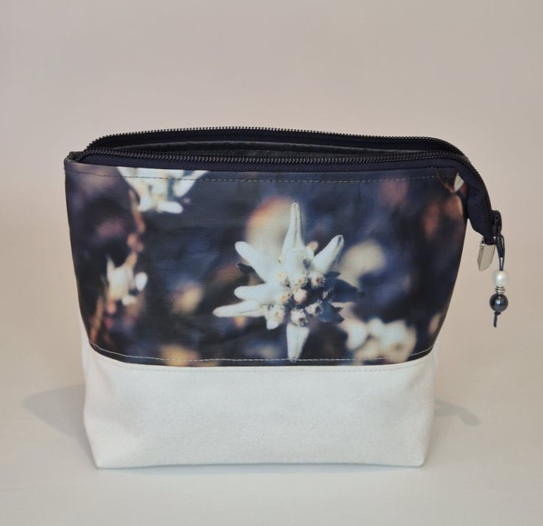 Miniaturbild: Kosmetiktasche Edelweiss