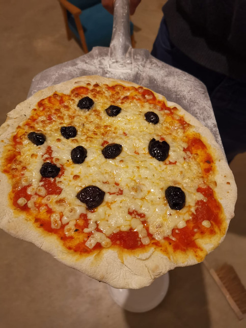 Une pizza cuite dans un B14..