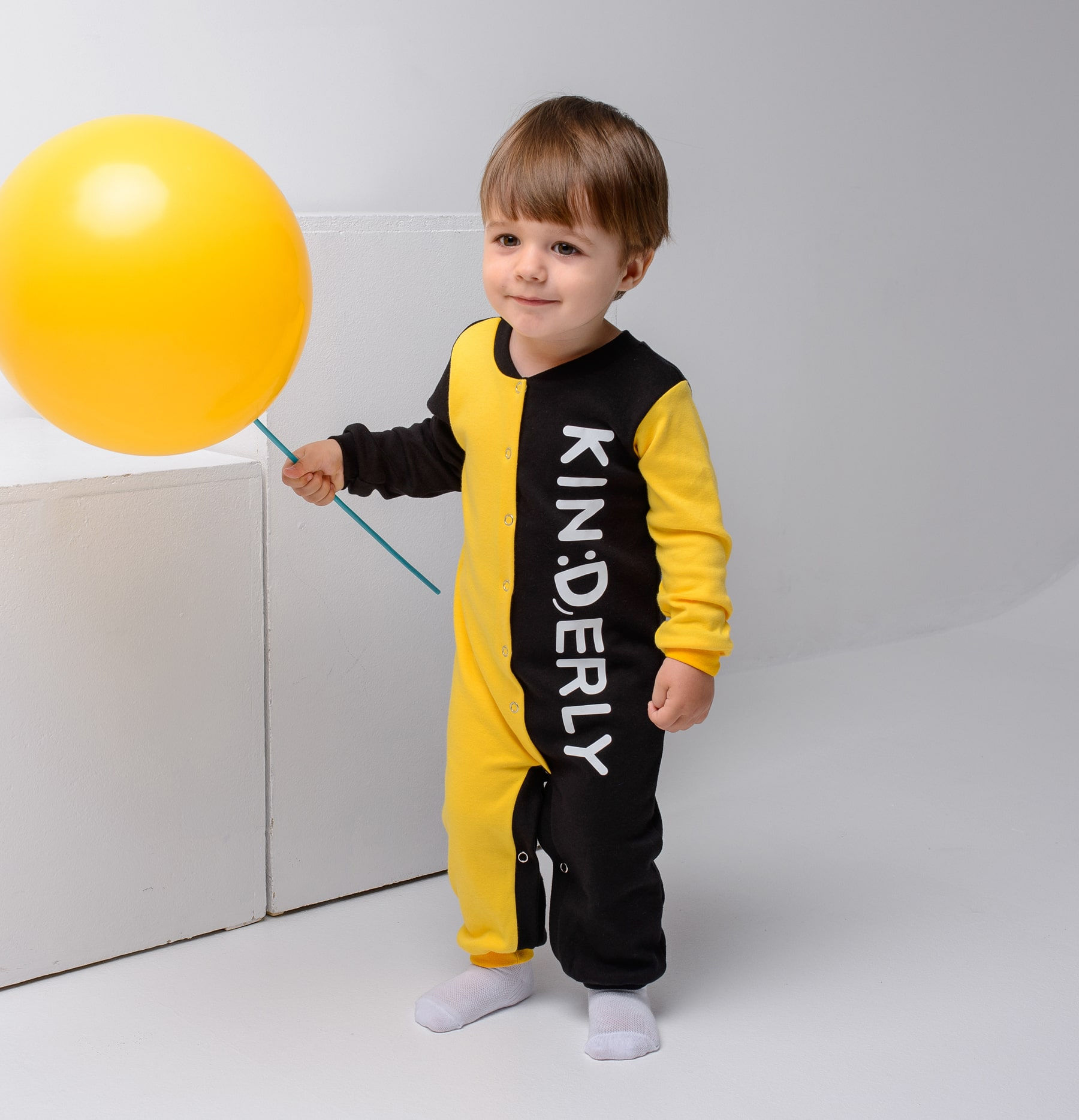 1 040 Комбінезон дитячий із застібкою спереду Жовтий-чорний