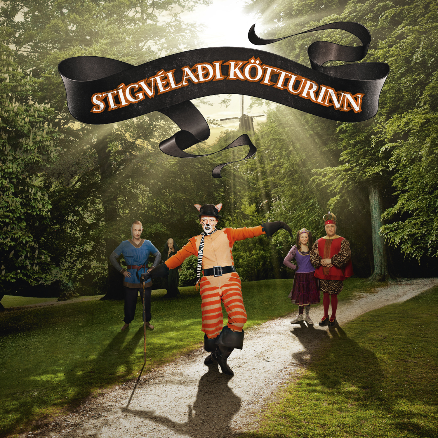 STÍGVÉLAÐIKÖTTURINN (2012)