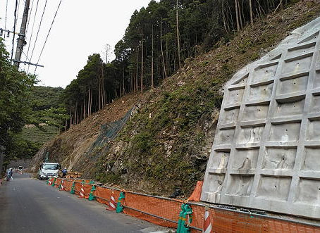 走水通信（三川内工区法面工事）