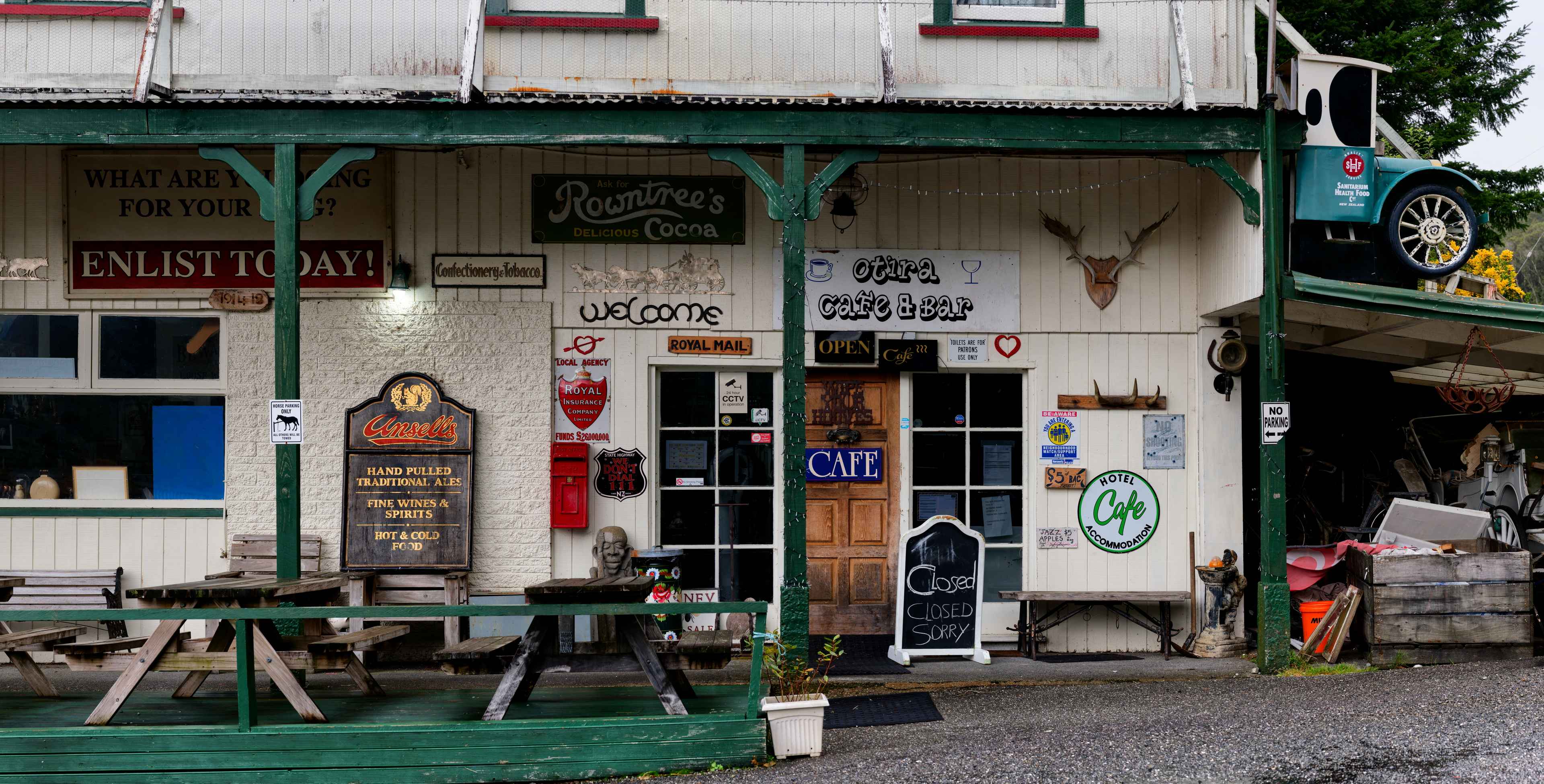Otira Cafe and Bar