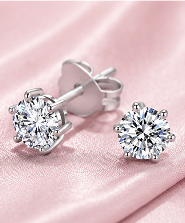 Thumbnail: S925 Sterling Silver 6-Claw Round Cut Earrings , VVS1 D Color Moissanite