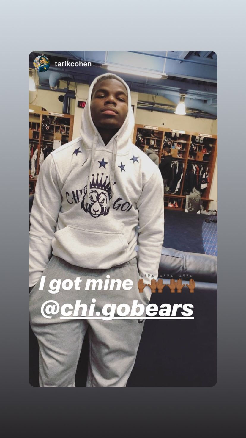 Thumbnail: Chi Go Hoodie ***