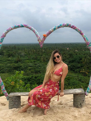 Instagram Model Letícia Fernandes Collections - The Humor Stop