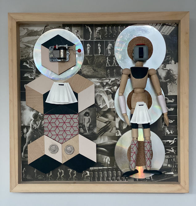 Life and Art, collage assemblage with found objects, playing music , 40x40cm, 2018