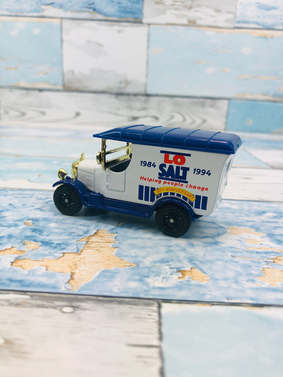 Thumbnail: Oxford Die-cast Lo Salt 1984-1994 DELIVERY VAN