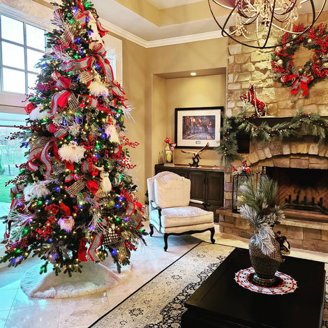 Stunning living room Christmas decor