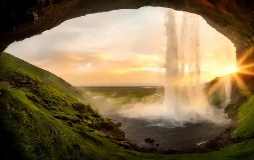πάντα ῥεῖ Panta rhei (Heraclitus) – Alles stroomt (CC0 - Pixabay - )