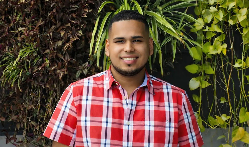 ROBERTO CASTILLO_ Accounting Assistant.webp