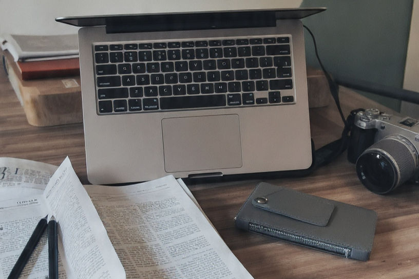 Dominando la redacción periodística: técnicas y principios para un periodismo eficaz.