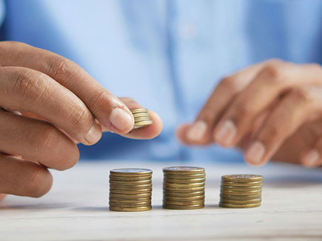 PEA ou assurance-vie : quelle enveloppe pour votre épargne