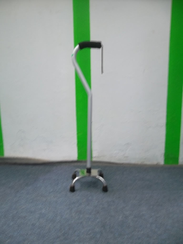 Bastón de 4 Apoyos
