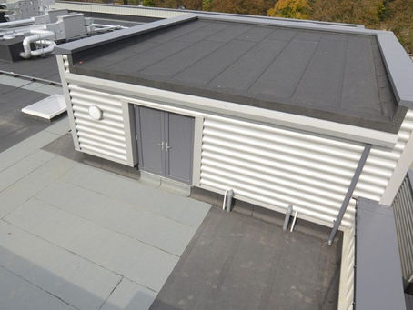 Remates deficientes na cobertura de edifícios