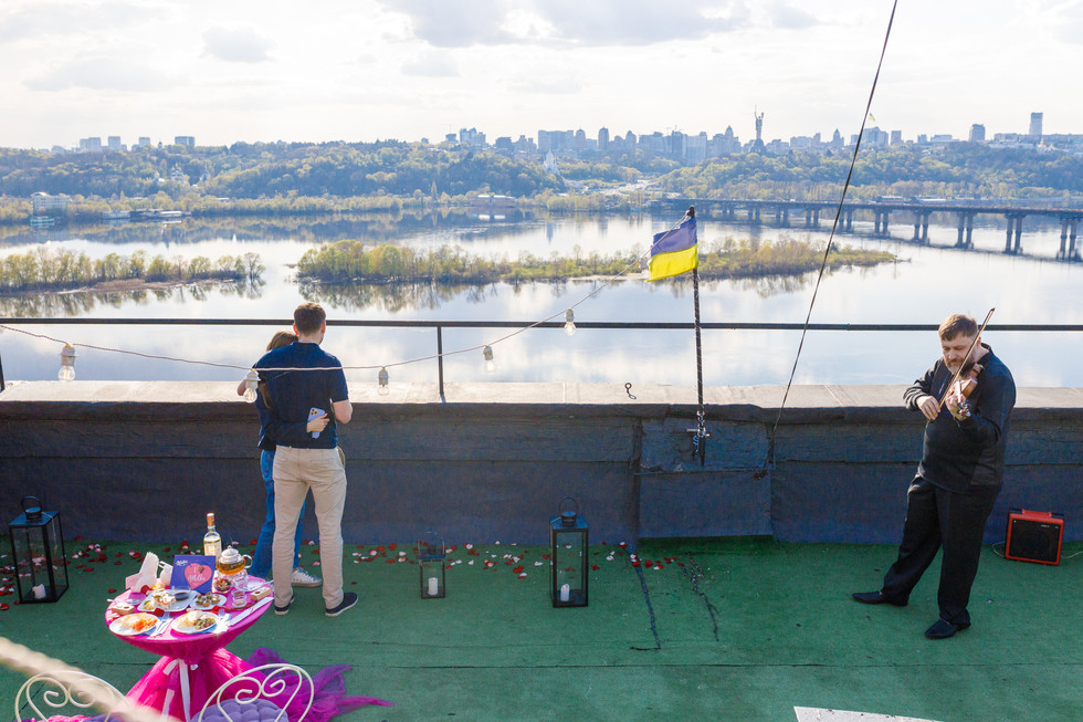 Вечір на даху в Києві