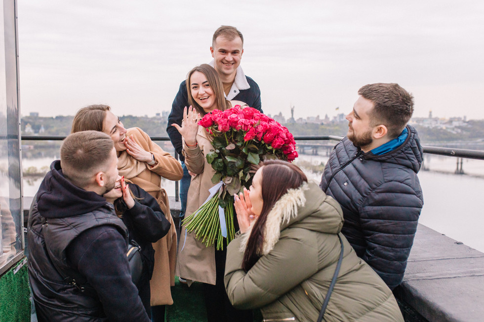 Романтичний  вечір.. Київ.романтик