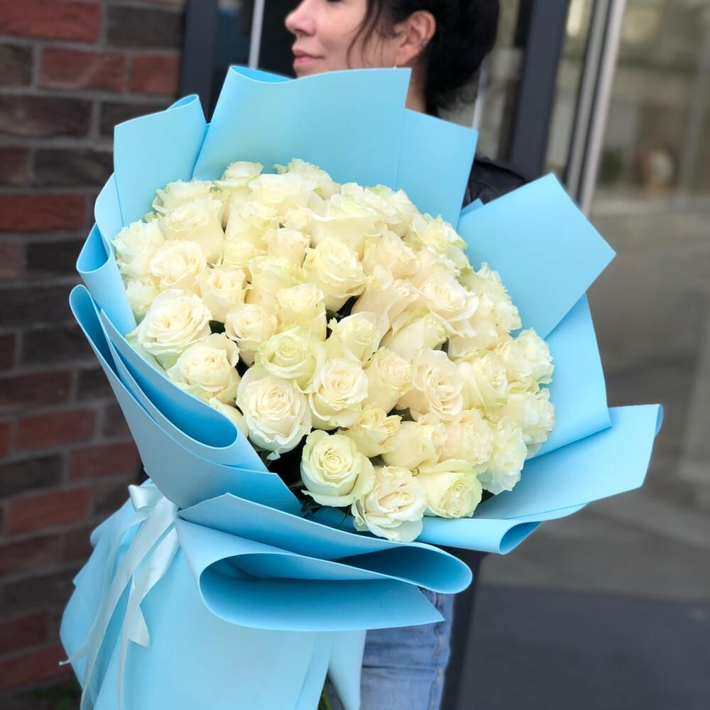 51 біла троянда Еквадор