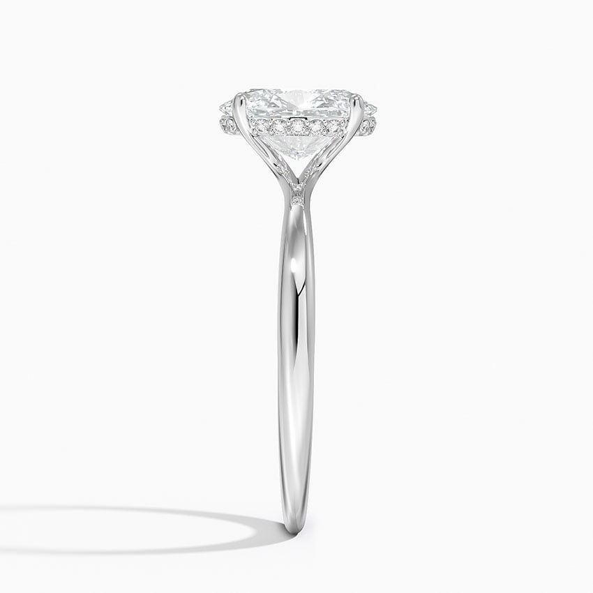 oval moissanite ring