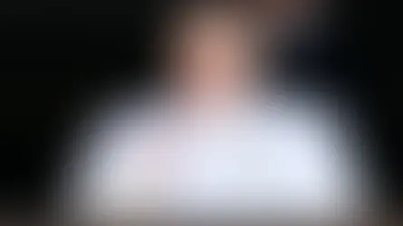 El papa Francisco reaparece en público tras más de un mes internado y es dado de alta del hospital