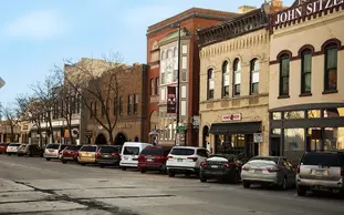 Northfield, Minnesota advierte a los residentes sobre agua potable no segura para bebés