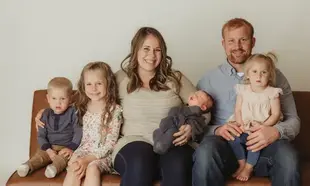 Se recaudan más de $125,000 para la familia del hombre de Minnesota que murió al explotar un neumático.