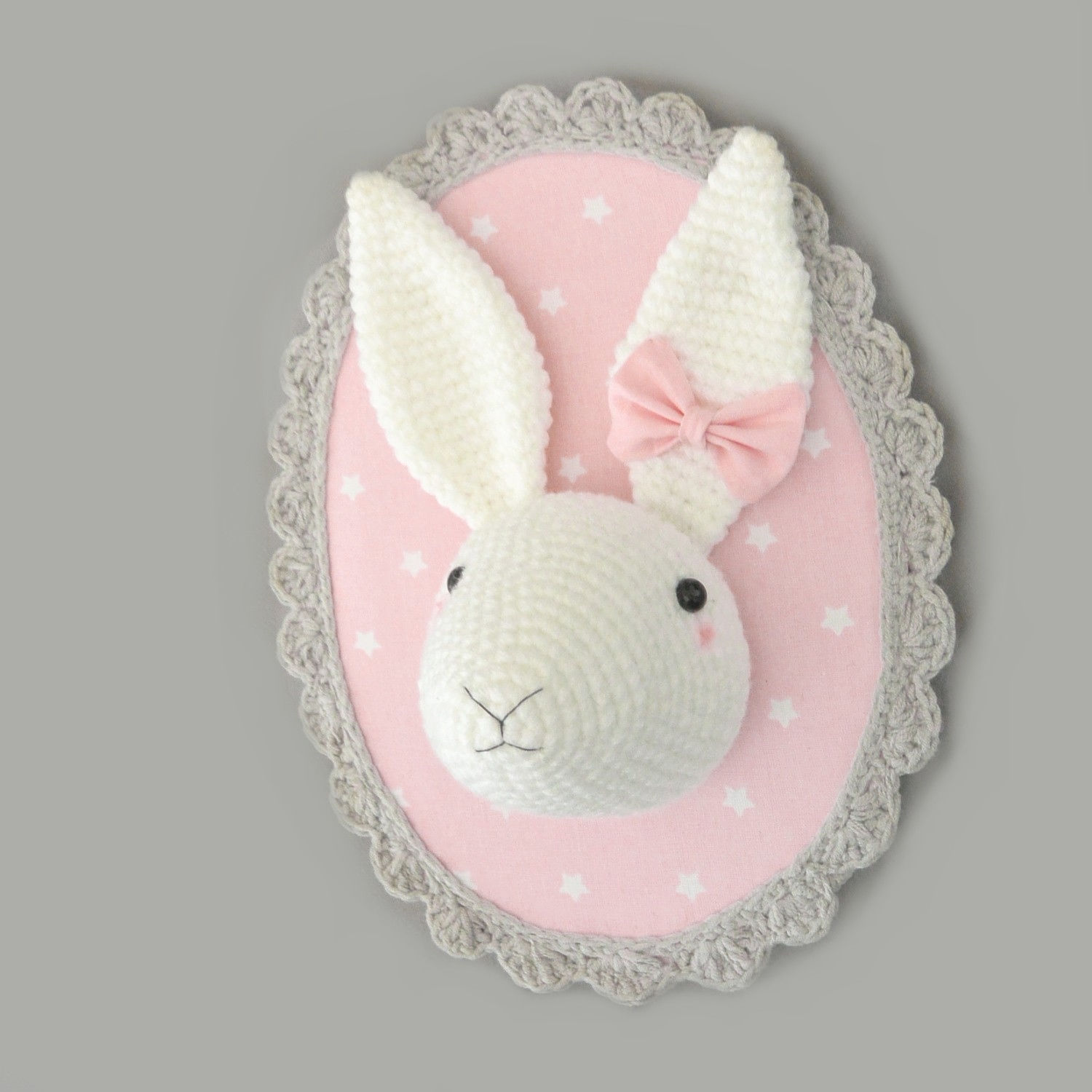 Trophée lapin gris/rose