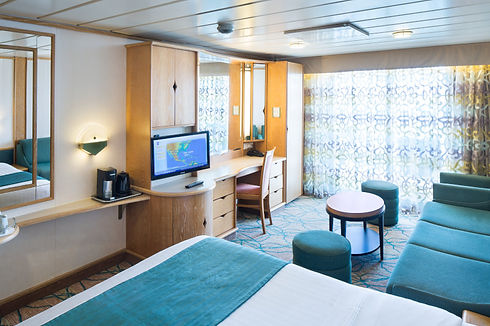 RCI_EN-JuniorSuiteAft-BedroomR (1).jpg