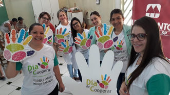 Oficina de Artesanato: Pacientes do Hospital Mahatma Gandhi em mais uma ação do Dia C