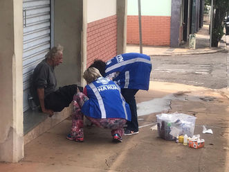 Catanduva-SP: CONSULTÓRIO DE RUA, GERIDO PELA ASSOCIAÇÃO MAHATMA GANDHI, FAZ 170 ATENDIMENTOS MÉDICO