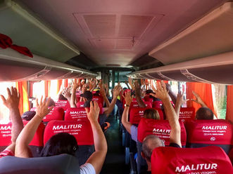 CATANDUVA-SP
Pacientes assistem filme em cinema de shopping e criam telas e artesanatos para exposiç