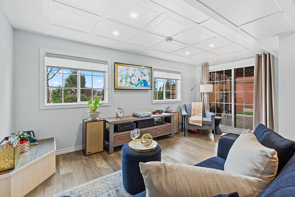 27-Family Room.jpg