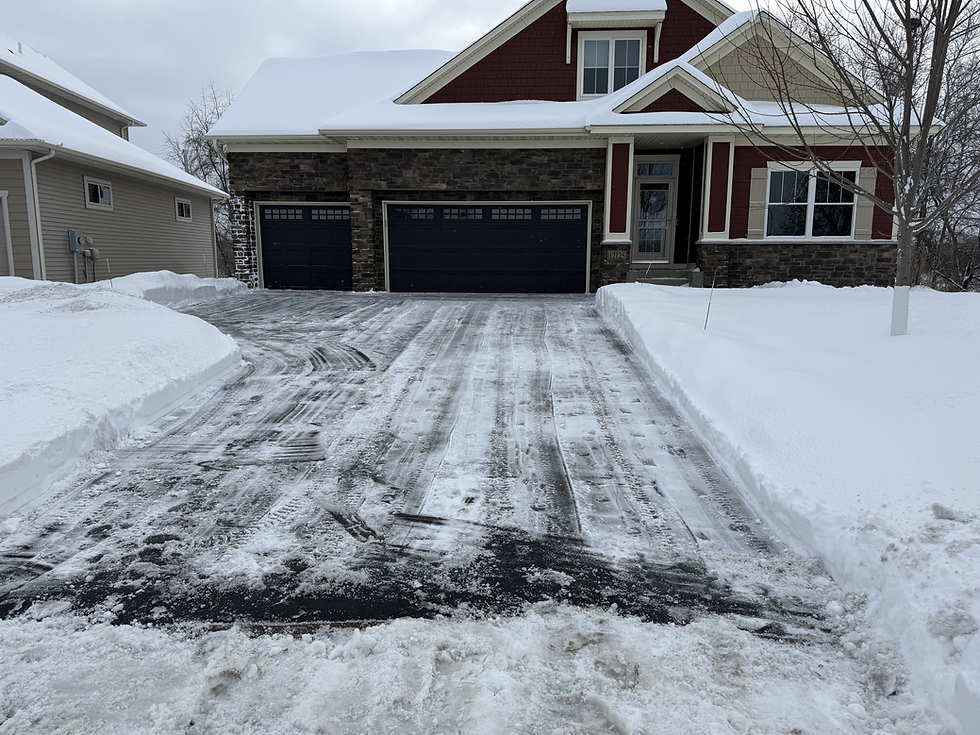 Snow removal before.HEIC