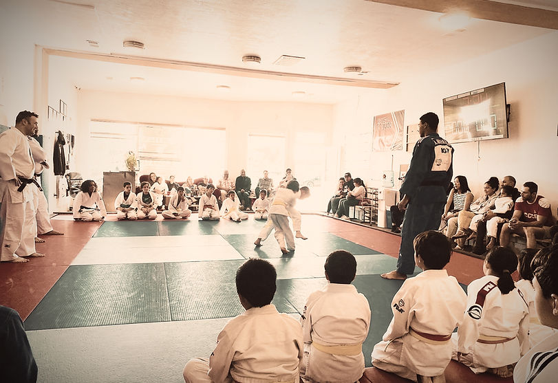 thumbnail_IMG_7390 (1)_edited.jpg