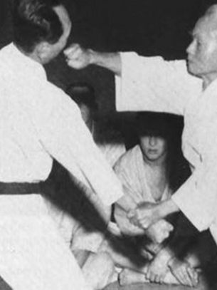 Karate Essence ‘Reality Check’ Ippon Ken/Single Knuckle Fist