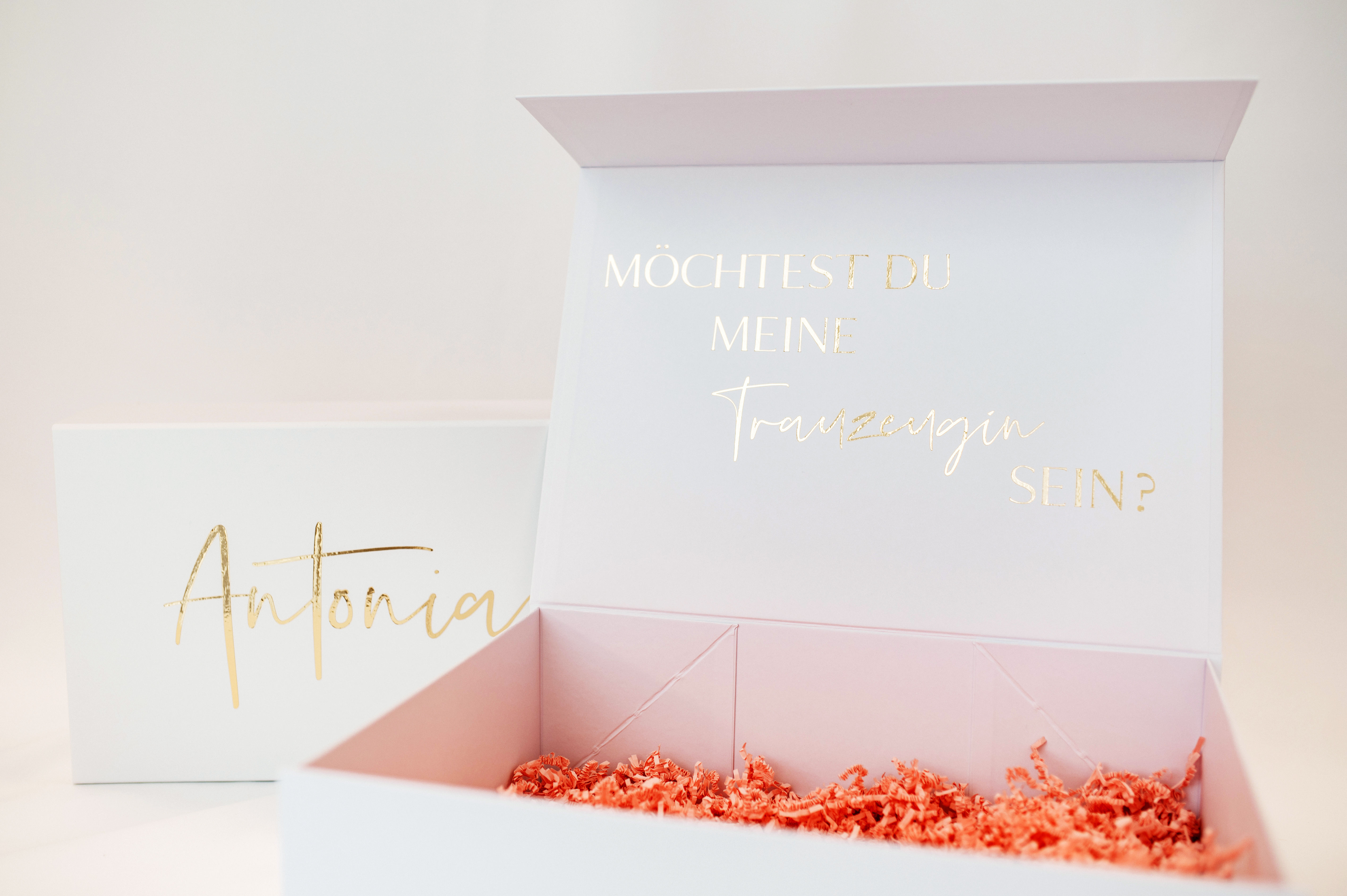 Personalisiert Geschenkbox mit Magnetverschluss ca. 31 x 22 x 10 cm ohne Füllung