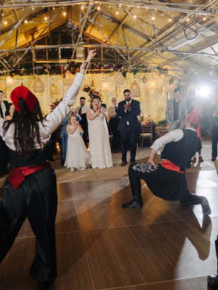 WEDDING DAY LIVE ENTERTAINMENT | Why you should consider it