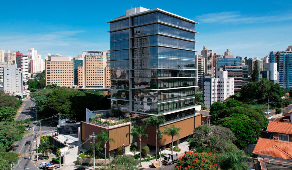 Imagens Aéreas para divulgação Imobiliária. Venda imóveis de forma mais rápida e eficiente com imagens diferenciadas. Agregue ainda mais valor ao imóvel mostrando sua localização, pontos de conveniências e áreas de lazer. Contate a M2G Drones - Soluções em Imagens Aéreas e veja como podemos ajudá-lo(a).