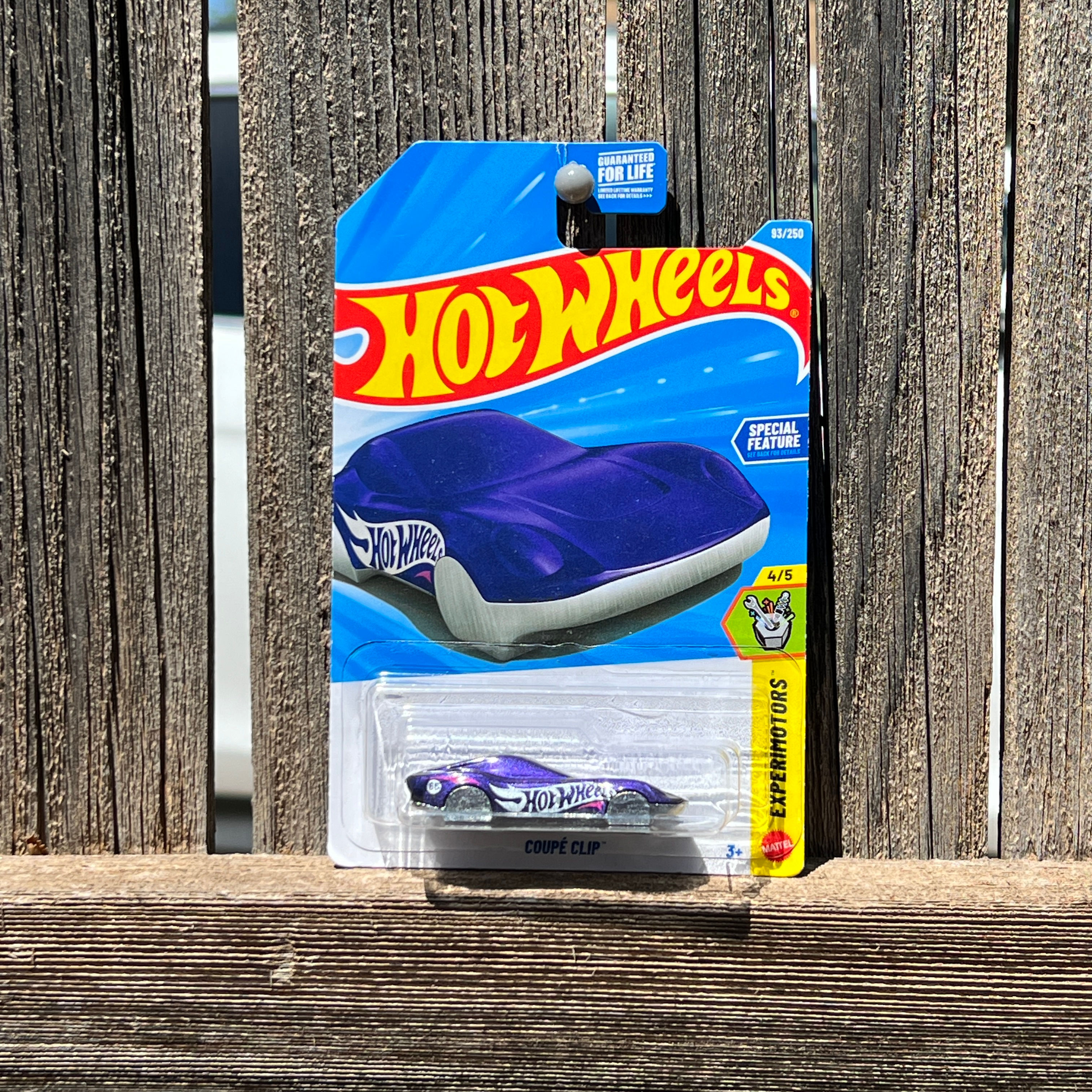 Hot Wheels Mainline Coupé Clip (Llavero)