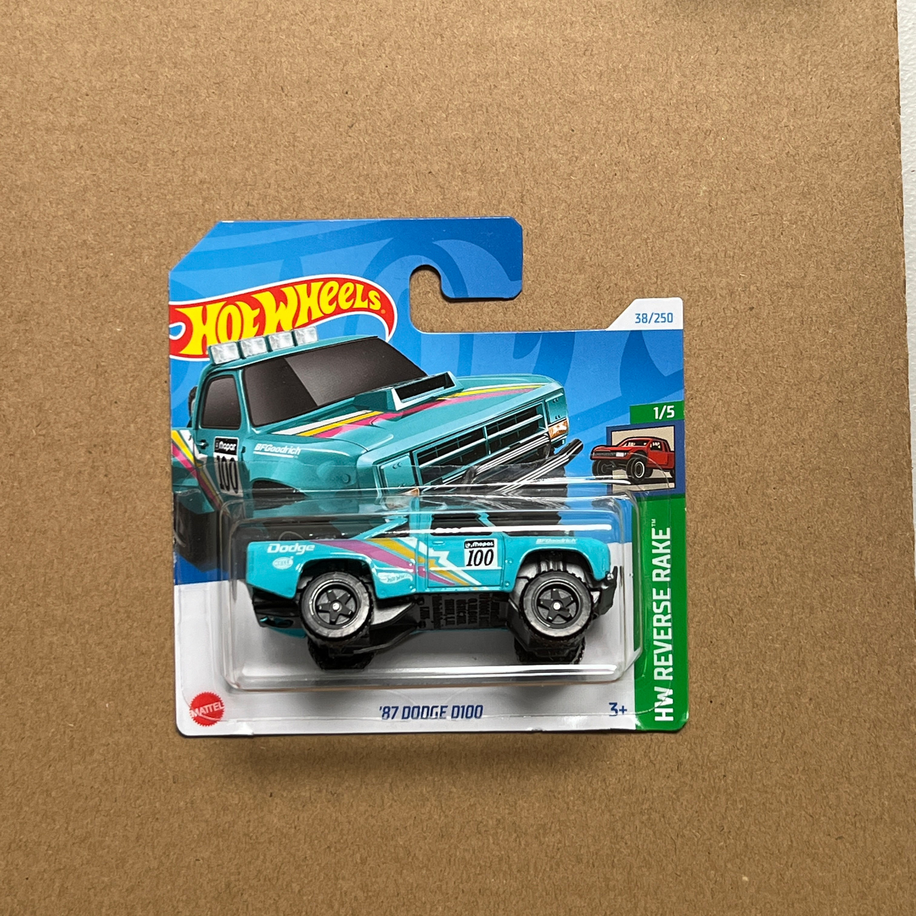 Hot Wheels Mainline ’87 Dodge D100 | HW Reverse Rake #1/5
