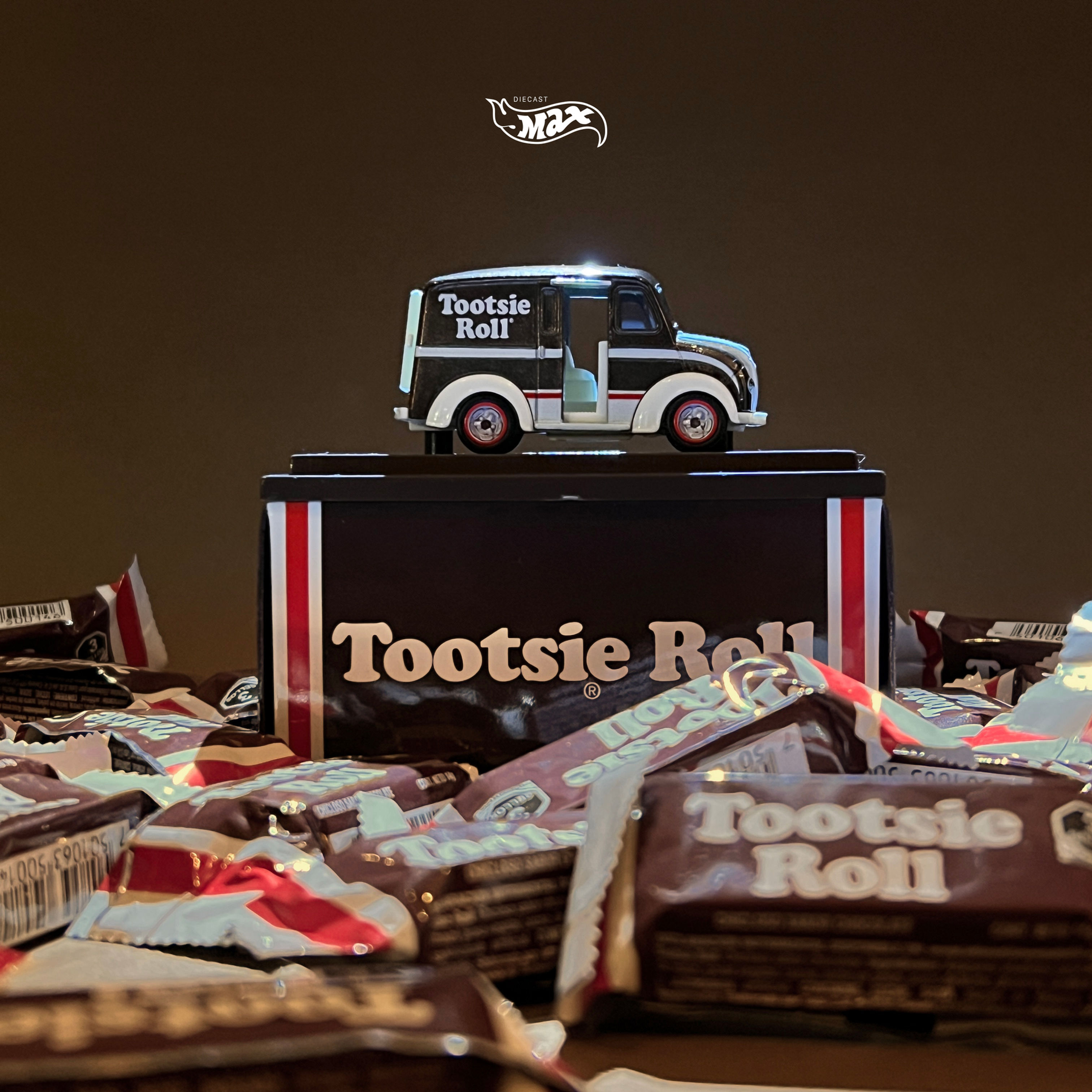 Matchbox Collectors Exclusive Divco Milk Truck. Tootsie Rolls