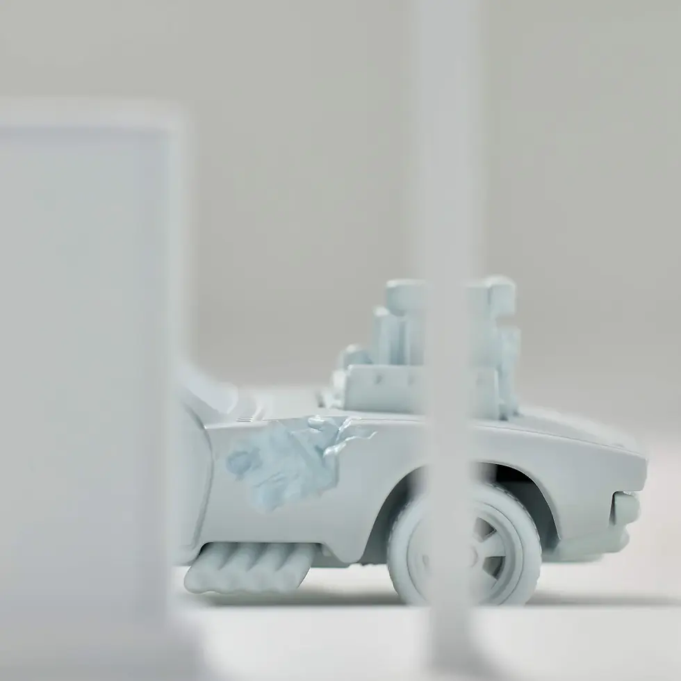 Miniatura: RLC Exclusive Hot Wheels x Daniel Arsham Eroded Rodger Dodger. Diecast Max Tienda En Línea