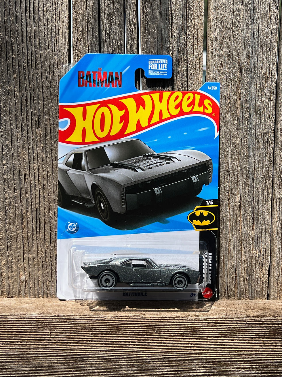 Hot Wheels Mainline The Batman Batmobile. Batimóvil