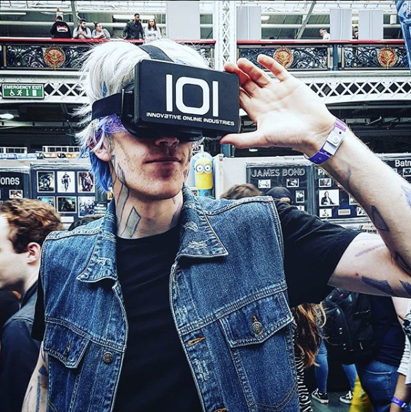 VR Instagram Post
