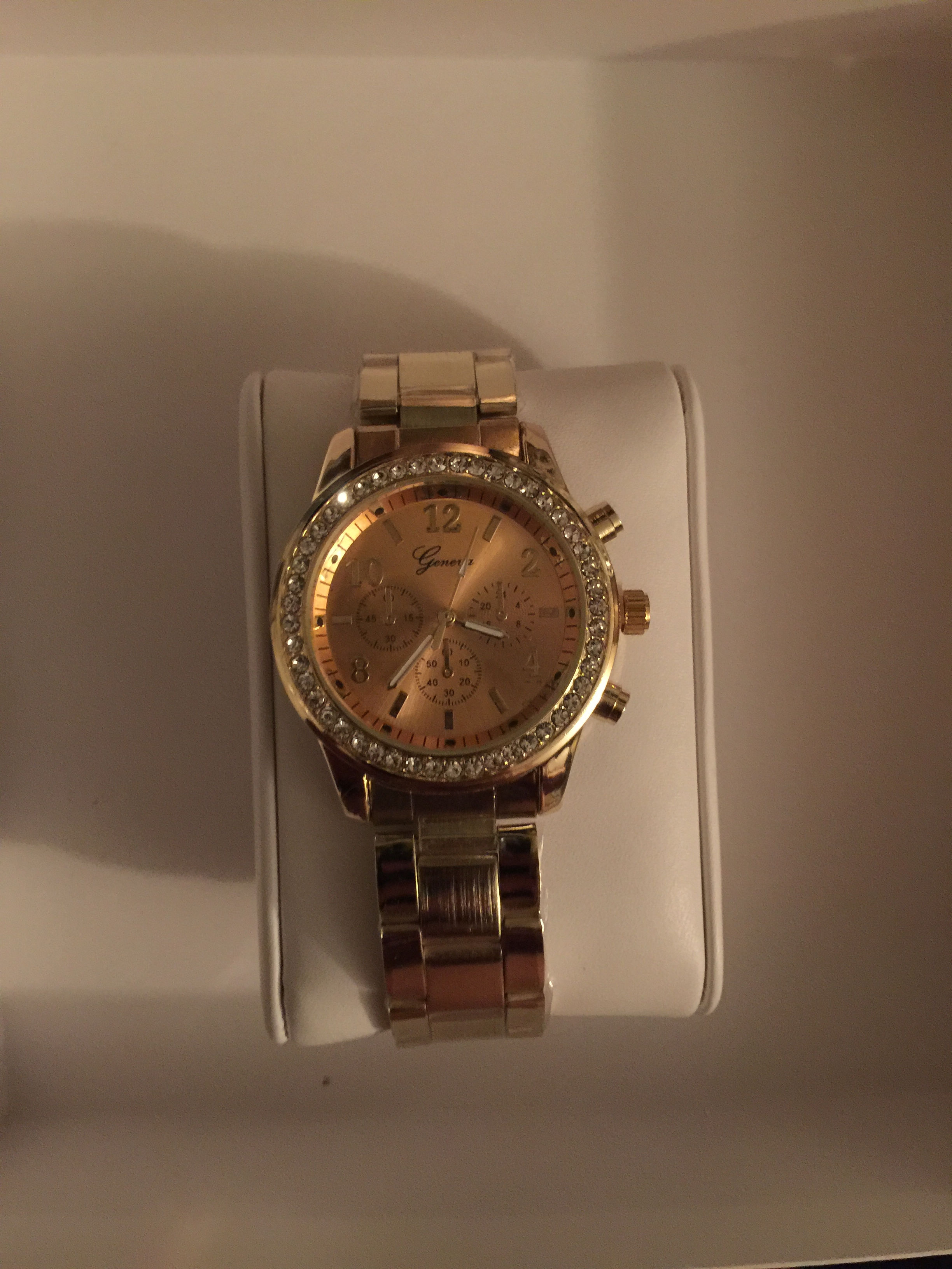 Geneva color oro