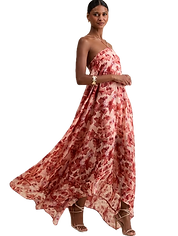 25338ce39230d611ab941428db319929_edited.png