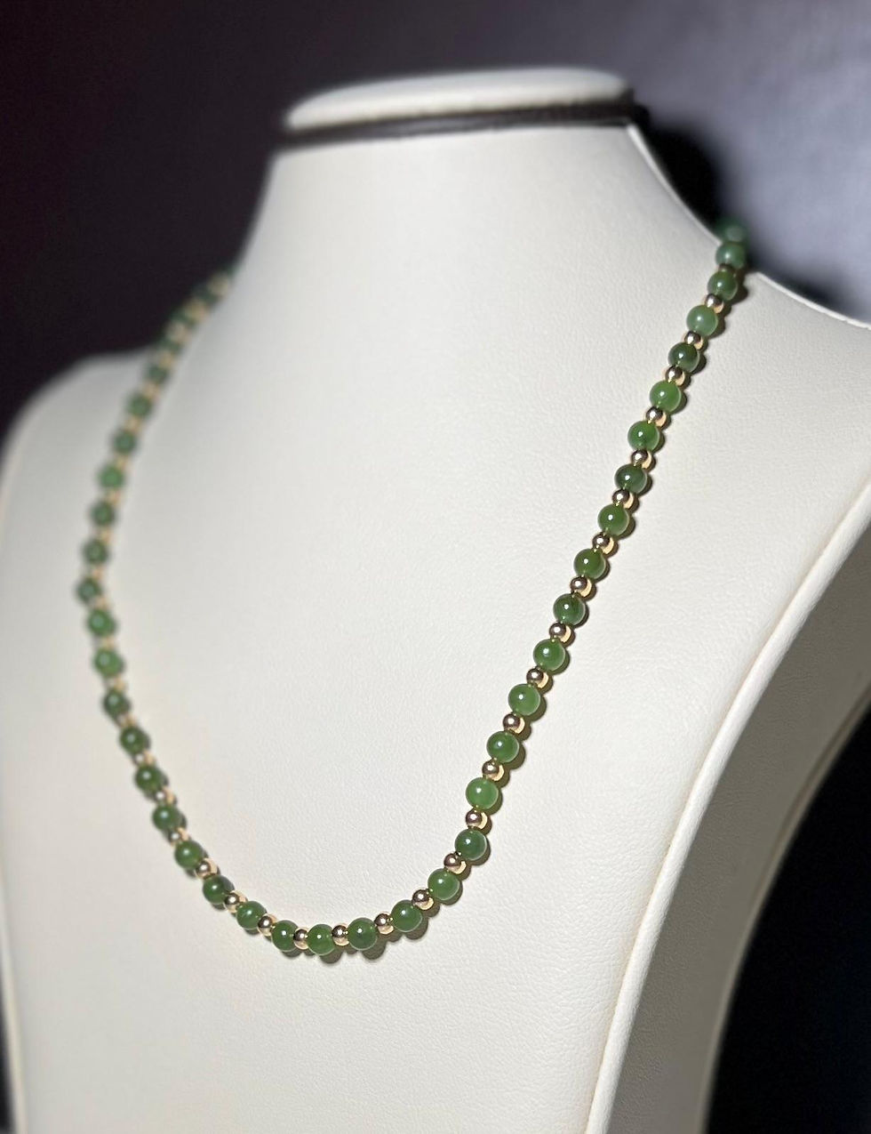 Thumbnail: Vintage Estate 14K Yellow Gold Green Jade Beaded Necklace