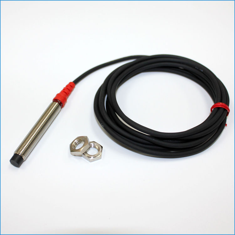 Thumbnail: Diagram illustrating the 2MM sensing range of the F&C F3C-08KN02-P R2M Proximity Sensor.