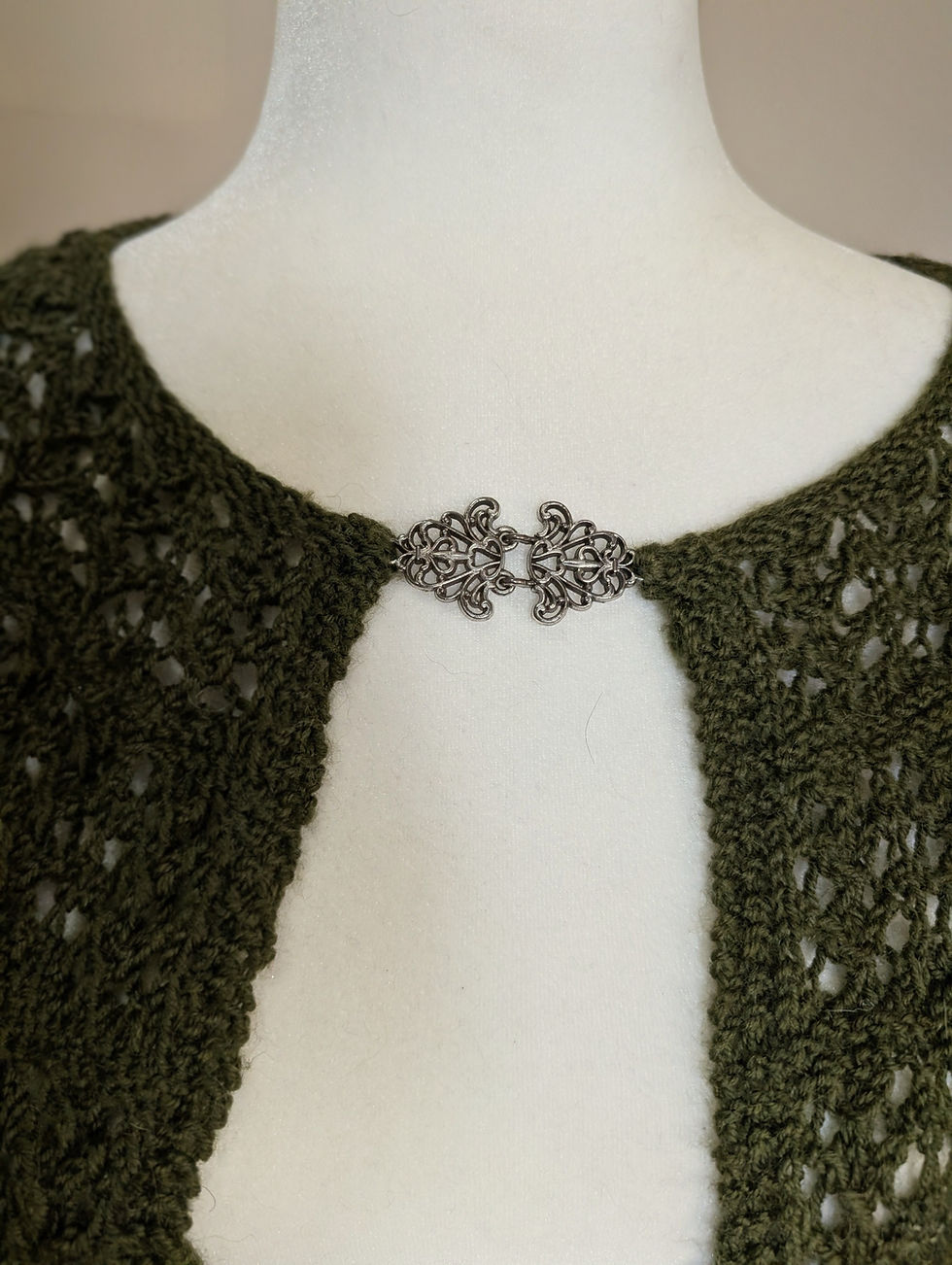 Thumbnail: The Pines Cardigan Handknit – Size 36 – 100% Wool